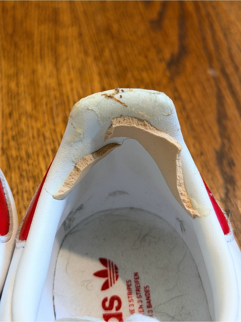Samba OG - red and white- EUC! - Picture 5 of 7